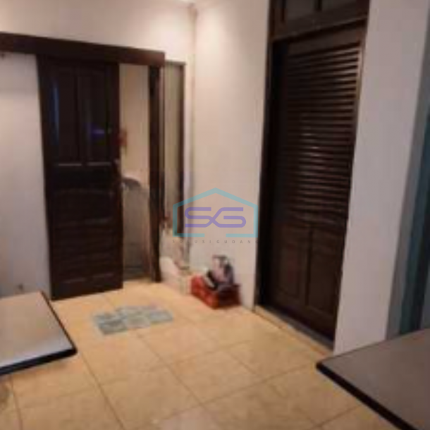 Disewakan Ruko Luas Tanah  1915 m² Lokasi di Jakarta Pusat-2