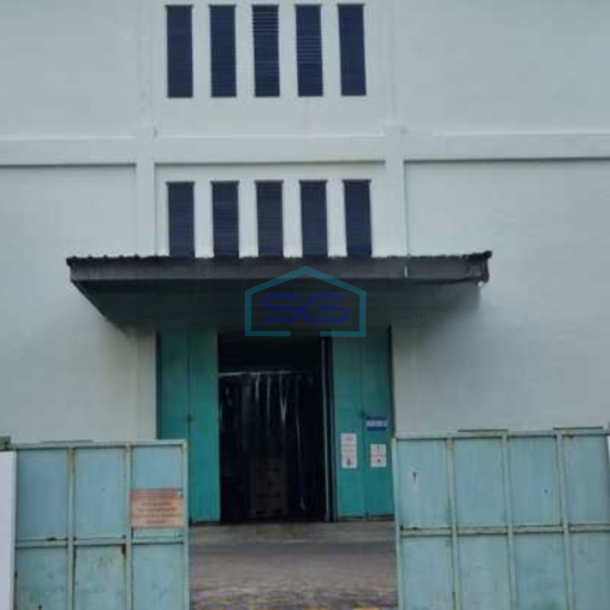 Disewakan Gudang Ada Lift Barang Luas Tanah  600 m² di Cengkareng Jakarta Barat-1