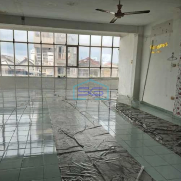 Disewakan Ruko 3 Lantai Luas Bangunan 445 m² di Cempaka Putih Jakarta Pusat-2