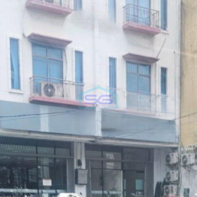 Disewakan Ruko Pinggir Jalan Besar Luas Bangunan 282 m² di Jakarta Pusat