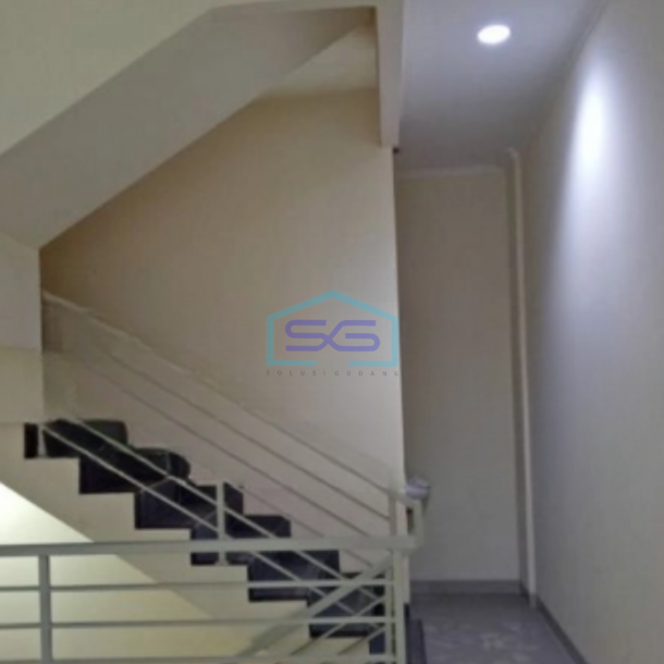 Dijual Ruko Murah Luas Bangunan 300 m² di Gajah Mada Jakarta Pusat-3