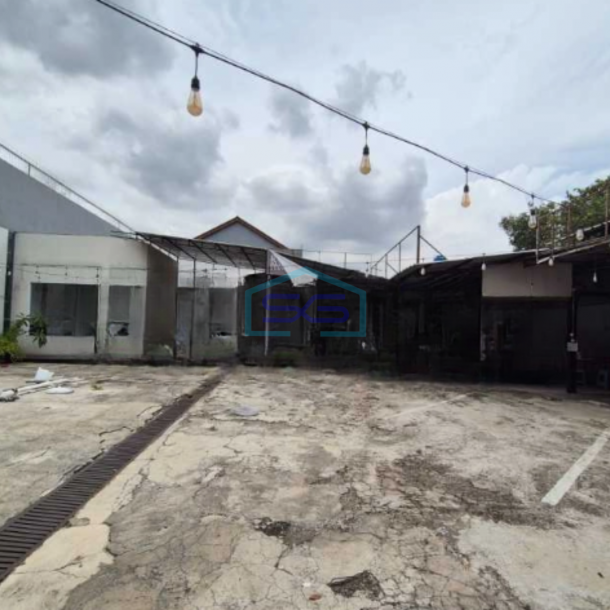 Disewakan Ruko Luas Bangunan  650 m² di Sunter Jakarta Utara-3