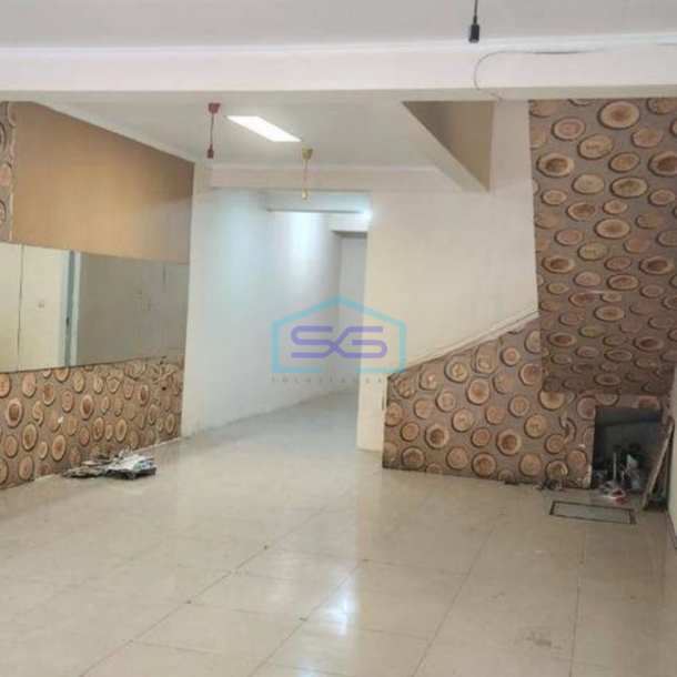 Disewakan Ruko di Sunter Jakarta Utara Luas Bangunan 300 m²-2