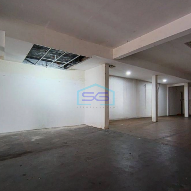 Disewakan Ruang Usaah di Bekasi Luas Bnagunan 544 m²-2
