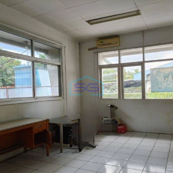 Disewakan Gudang di Cengkareng Jakarta Barat Luas Tanah 1400 m² Akses Container 40 Feet-2