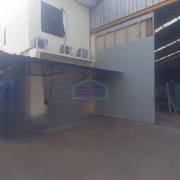 Disewakan Gudang di Cikarang Pusat Bekasi Luas Tanah  800 m²-1