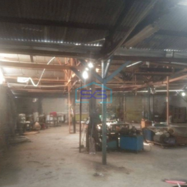 Disewakan Gudang di Meruya di Jakarta Barat Luas Bangunan  600 m²-1