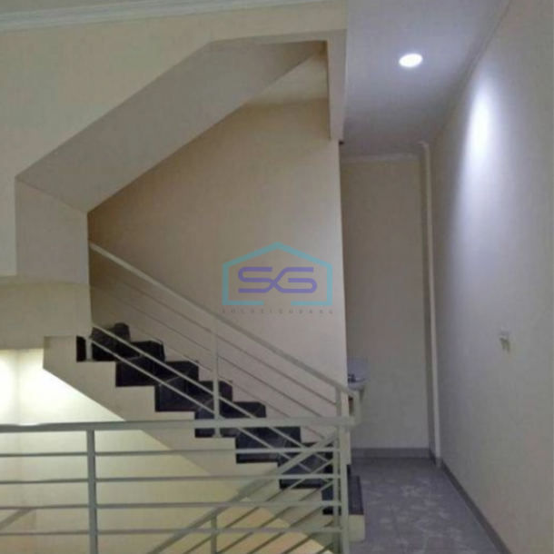 Dijual Ruko di Gajah Mada Jakarta Pusat Luas Bangunan  300 m²-1