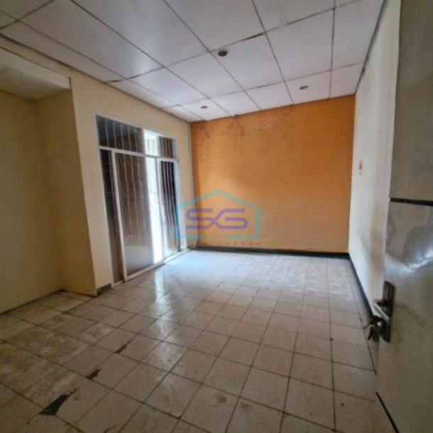 Disewakan Ruko di Cawang Jakarta Timur Luas Bangunan  360 m²-2