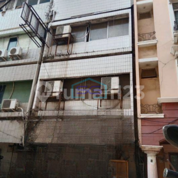 Dijual Ruko di Hayam Wuruk Jakarta Pusat Luas Bangunan 300 m²-1