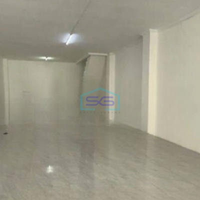 Disewakan Ruko di Pangeran Jayakarta Jakarta Pusat Luas Tanah  137 m²