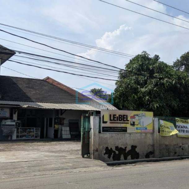 Dijual Gudang Murah Strategis di Jalan Raya Nanjung Margaasih Bandung LT 1400m2-1