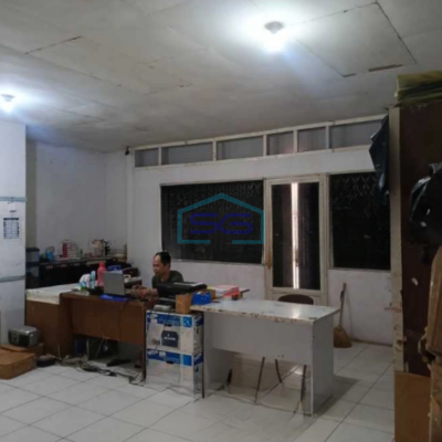 Dijual Ruko Lokasi Strategis Luas Bangunan 450 m² di Cihampelas Bandung