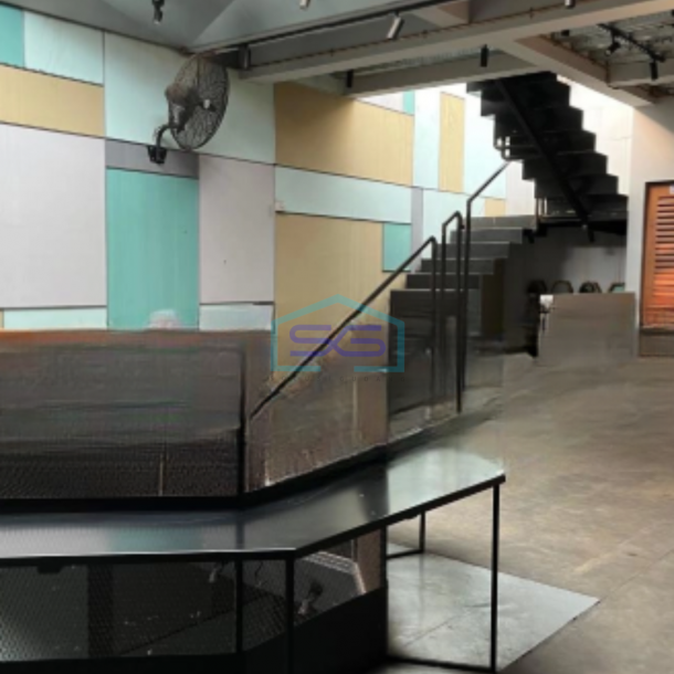 Disewakan Ruang Usaha Luas Bangunan 250 m² Lokasi Pasir Kaliki Bandung-3