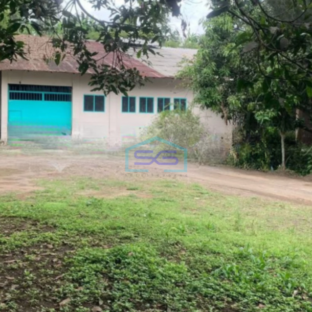 Dijual Gudang Luas Bangunan  700 m² Lokasi Strategis Bebas Banjir di Jatinagor Sumedang-1