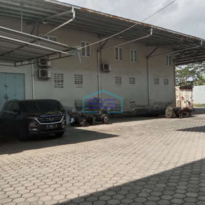 Disewakan Gudang Lokasi Strategis di Depok Sleman Yogyakarta Luas Tanah  1000 m²
