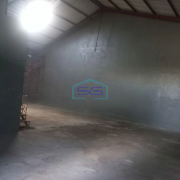 Disewakan Gudang Ada Kantor Luas Bangunan 350 m² Lokasi Strategis di Gamping Sleman Yogyakarta-1