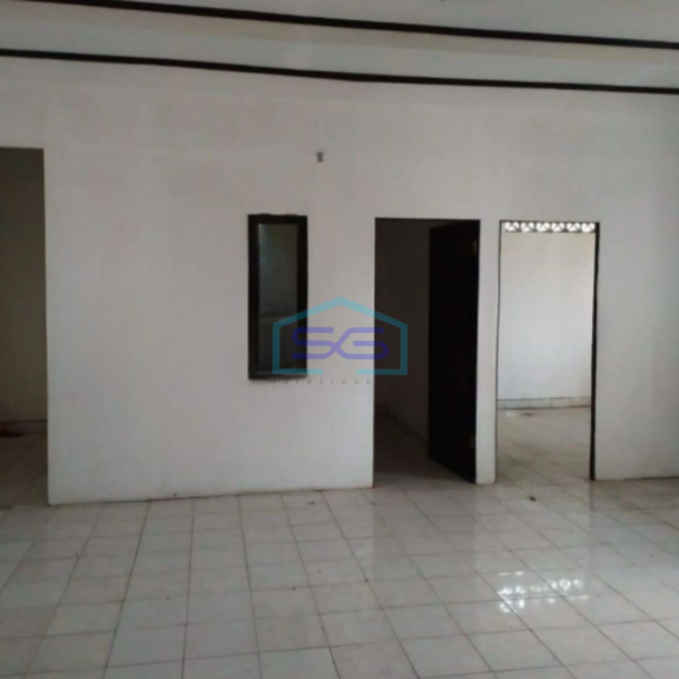 Disewakan Ruko 2 Lantai Luas Tanah  130 m² Lokasi Ngaglik Sleman Yogyakarta-1