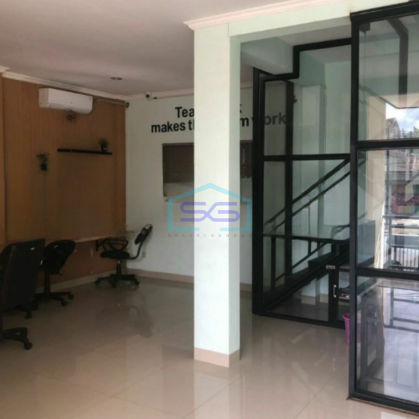 Disewakan Kantor 3 Lantai Luas Bangunan  150 m² Lokasi Banguntapan Bantul Yogyakarta-2