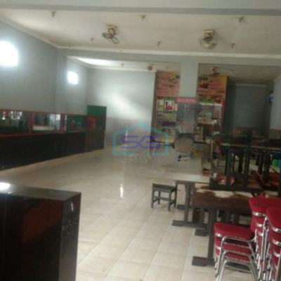 Disewakan Ruang usaha Luas Bangunan 180 m² Lokasi Gamping Sleman Yogyakarta-3