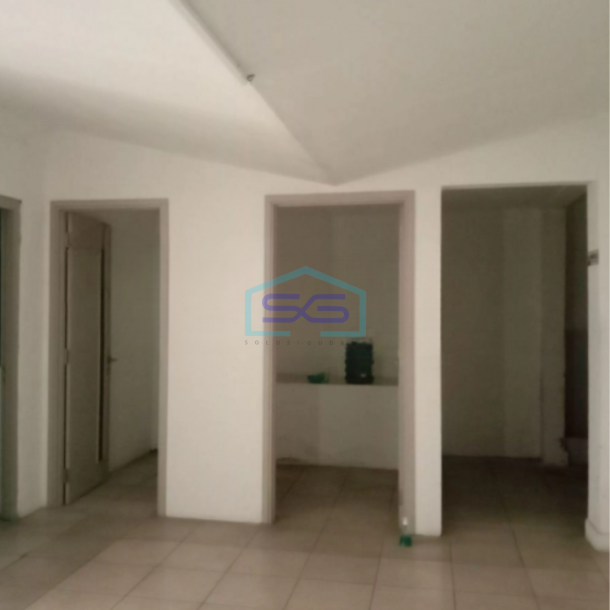 Disewakan Kantor Luas Bangunan  300 m² Lokasi Umbulharjo Yogyakarta-1