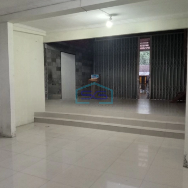 Disewakan Ruko 2 Lantai Luas Tanah  175 m² Lokasi Kalasan Sleman Yogyakarta-1