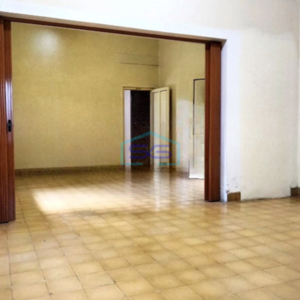 Disewakan Kantor Murah Luas Bangunan  400 m² Lokasi Yogyakarta-1