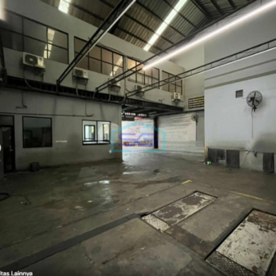 Dijual Ruang Usaha di Semarang Jawa Tengah Strategis LB 550m2