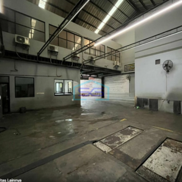 Dijual Ruang Usaha di Semarang Jawa Tengah Strategis LB 550m2-4