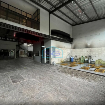 Dijual Ruang Usaha di Semarang Jawa Tengah Strategis LB 550m2