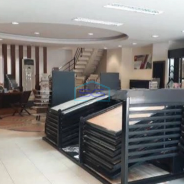 Dijual Ruang Usaha + Gudang di Jln MT Hariono Semarang Jawa Tengah LT 650m2-3