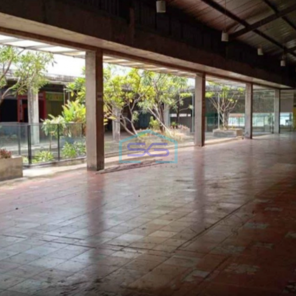 Dijual Ruang Usaha Luas Mewah Dan Megah 2 Lantai di Jepara Jawa Tengah LT 5721m2-3