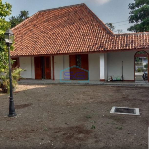 Dijual Kantor Mewah Luas Megah 1 Lantai Kotabaru Kota Yogyakarta LT 894m2-1