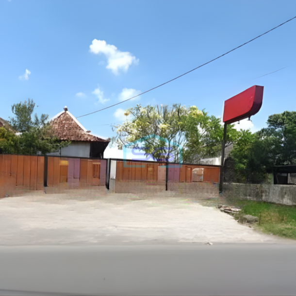 Dijual Ruang Usaha Luas Tanah 703 m² Lokasi Bantul Yogyakarta-1