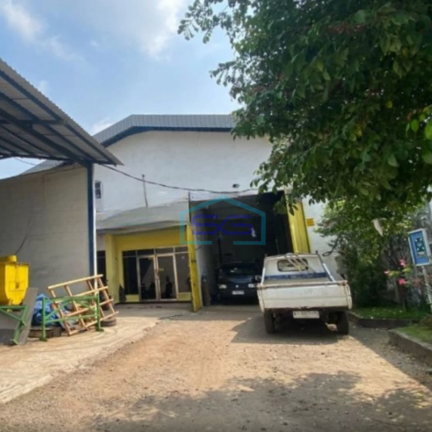 Dijual Gudang Lokasi Strategis Luas Tanah 970 m² di Krian Sidoarjo-1