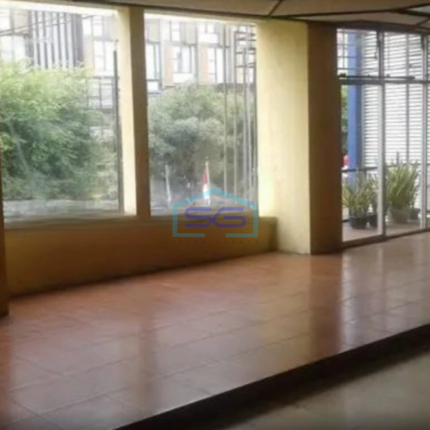 Dijual Ruko 2 Lantai Lokasi Strategis di Yogyakarta Luas Bangunan 450 m²-1