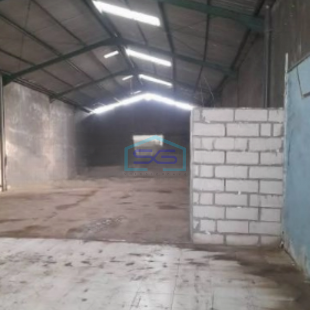 Dijual Gudang Lokasi Strategis di Gresik Jawa Timur Luas Bangunan  500 m²-1