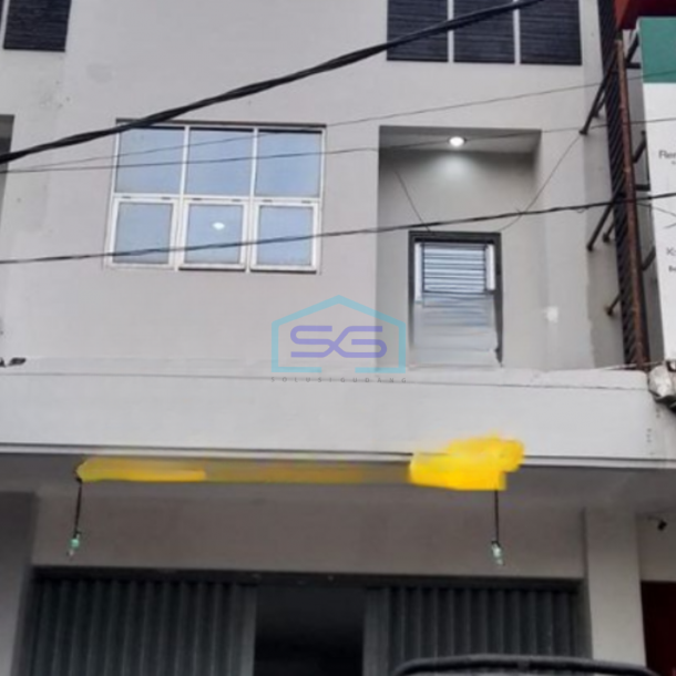 Disewakan Ruko 2 Lantai luas Bangunan  150 m² di Sleman Yogyakarta-1