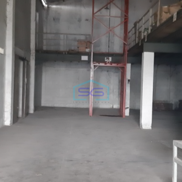 Disewakan Gudang Ada Kantor Luas Bangunan  2223 m² di Sleman Yogyakarta-2