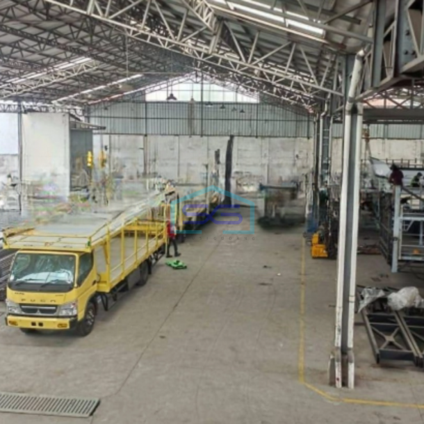 Dijual Pabrik Luas Bangunan 2282 m2 Lokasi Bebas Banjir di Cibinong Bogor-4