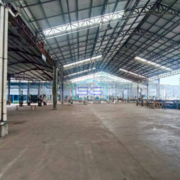 Dijual Pabrik Luas Bangunan 2282 m2 Lokasi Bebas Banjir di Cibinong Bogor-2