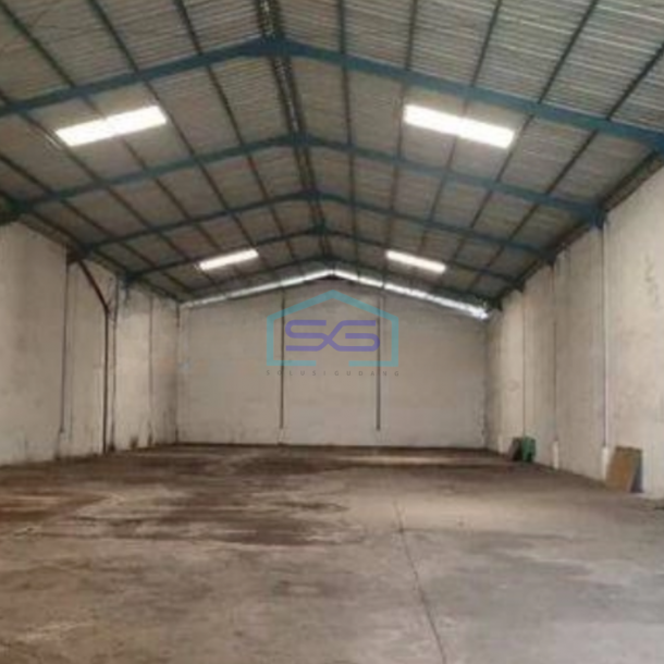 Dijual Gudang Murah Ada Kantor Luas Bangunan 768 m² di Menganti Gresik-3