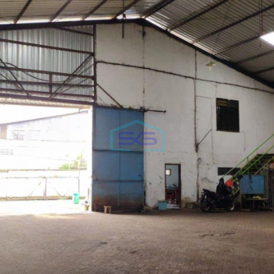 Dijual Gudang Ada Kantor Luas Bangunan  920 m² di Margomulyo Surabaya