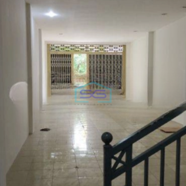 Disewakan Ruko 3 Lantai Luas Bangunan  310 m² di Rungkut Surabaya-3