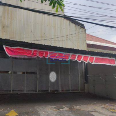 Disewakan Gudang Ada Kantor Ex Bengkel Luas Bangunan  200 m² di Wonokromo Surabaya-4