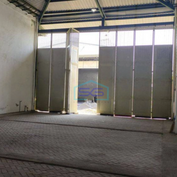 Disewakan Gudang Siap Pakai Luas Bangunan 180 m² Akses Container 20 Feet di Gununganyar Surabaya-2