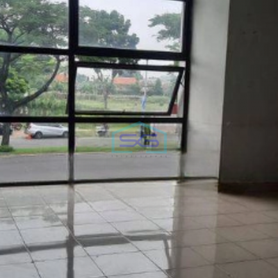 Disewakan Ruko Hadap Jalan Raya Sangat Strategis di Serpong Utara Tangerang Selatan