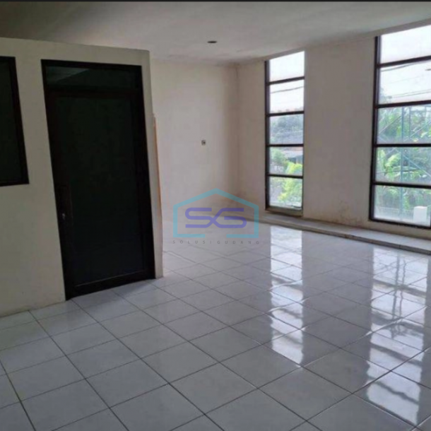 Disewakan Gudang Ada Kantor Luas Bangunan 950 m² di Gedangan Sidoarjo-1