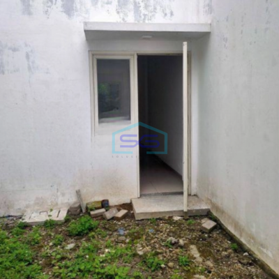 Disewakan Ruko Baru 3 Lantai Luas Bangunan  168 m² di Surabaya Kota