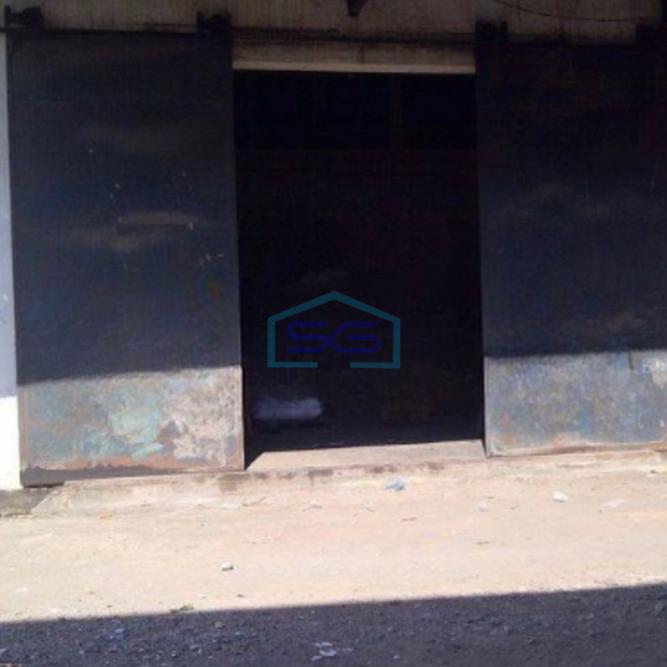 Dijual Gudang Akses Container 20 Feet di Perak Surabaya Luas Bangunan 3000 m²-2